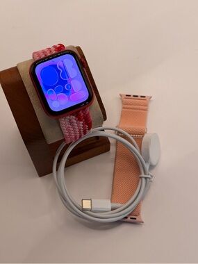 Apple Watch Series 6, Tested, 44mm, Charger included, unlocked, Red with band